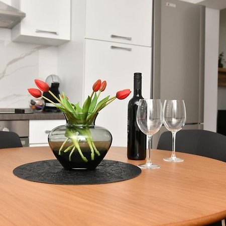 סיני Apartman Gluic מראה חיצוני תמונה