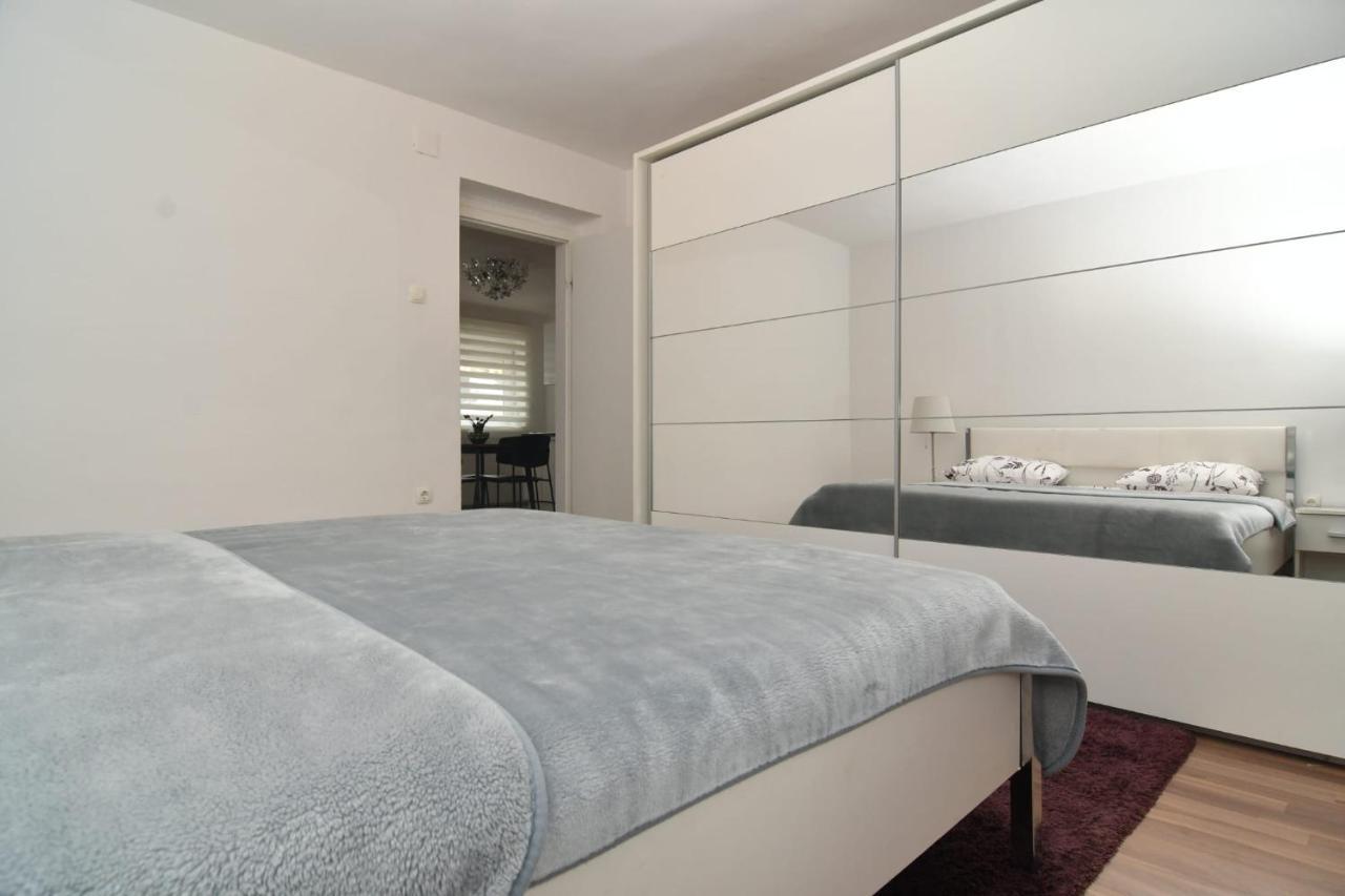 סיני Apartman Gluic מראה חיצוני תמונה